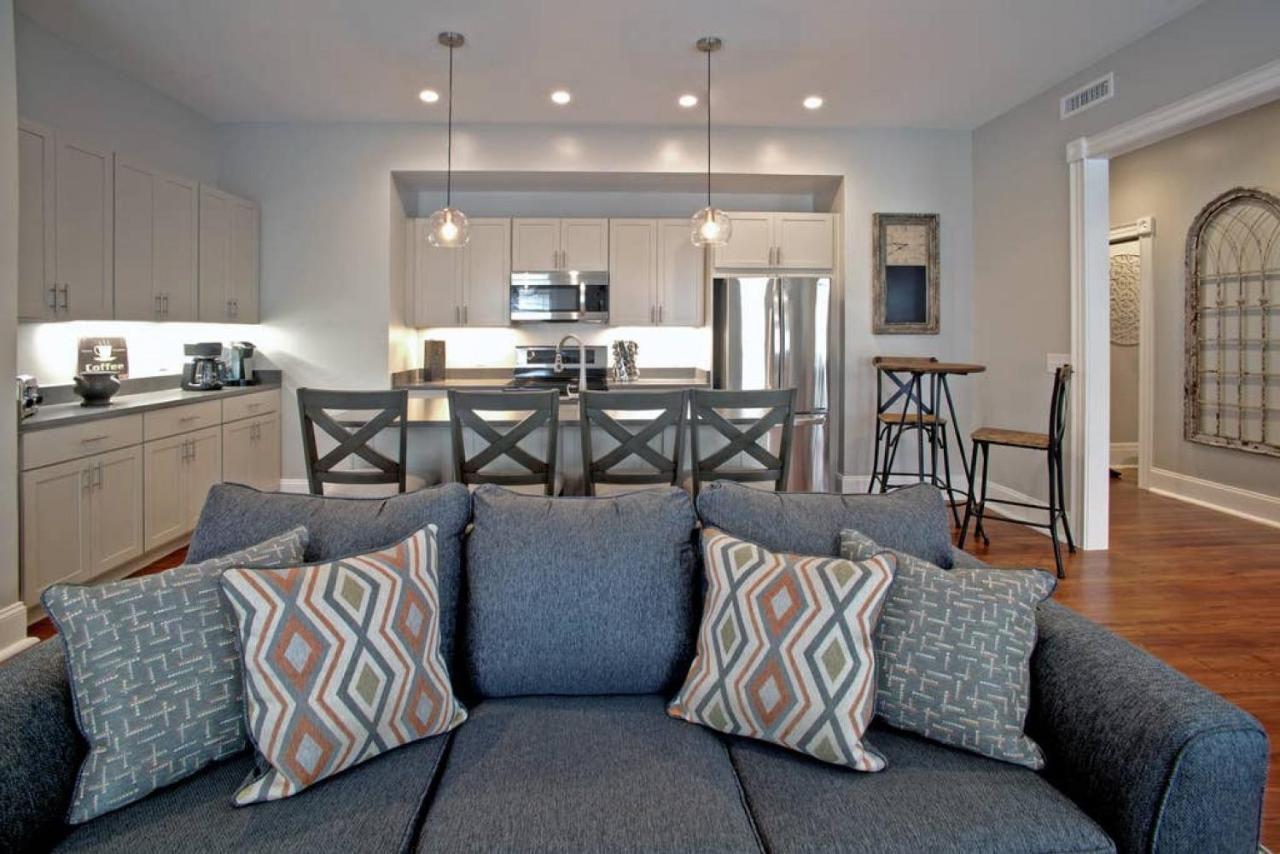 Newly Renovated 4 Bed 3 Bath And 2 Parking Spots Villa Savannah Eksteriør billede