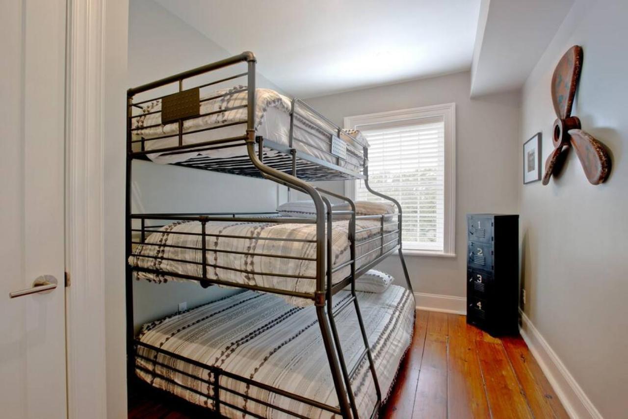 Newly Renovated 4 Bed 3 Bath And 2 Parking Spots Villa Savannah Eksteriør billede