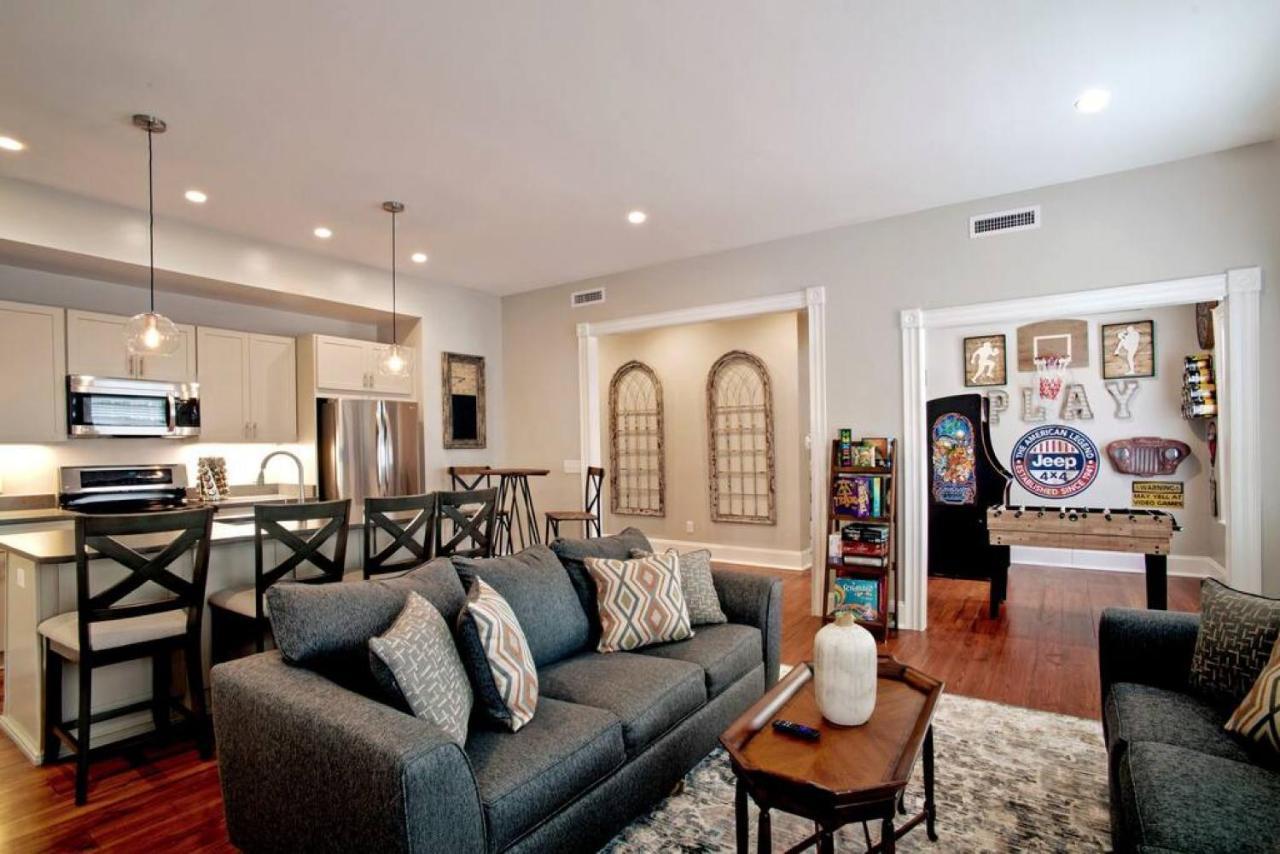 Newly Renovated 4 Bed 3 Bath And 2 Parking Spots Villa Savannah Eksteriør billede
