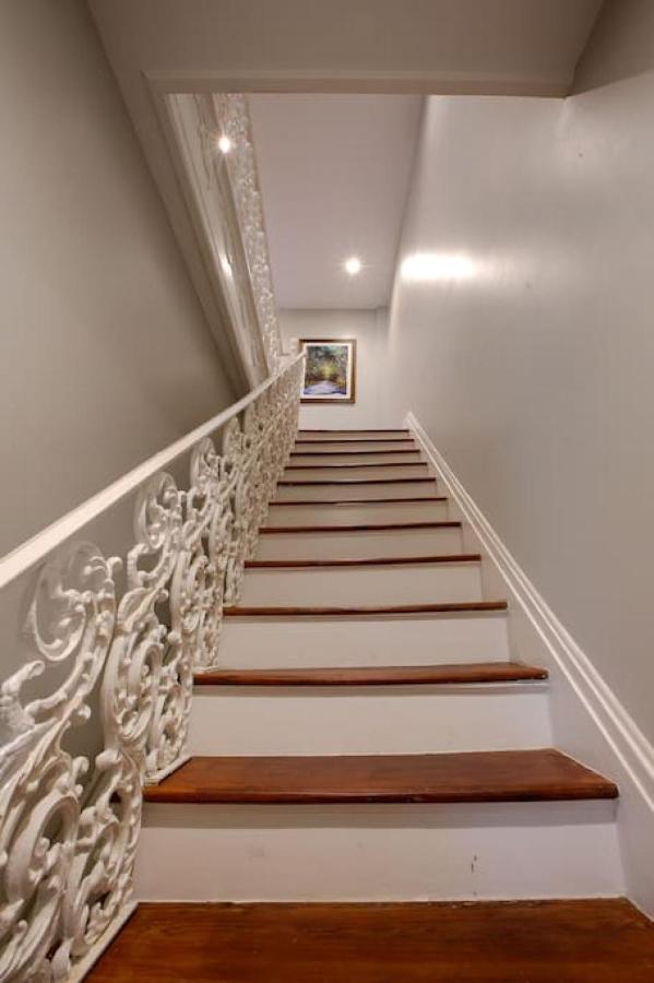 Newly Renovated 4 Bed 3 Bath And 2 Parking Spots Villa Savannah Eksteriør billede