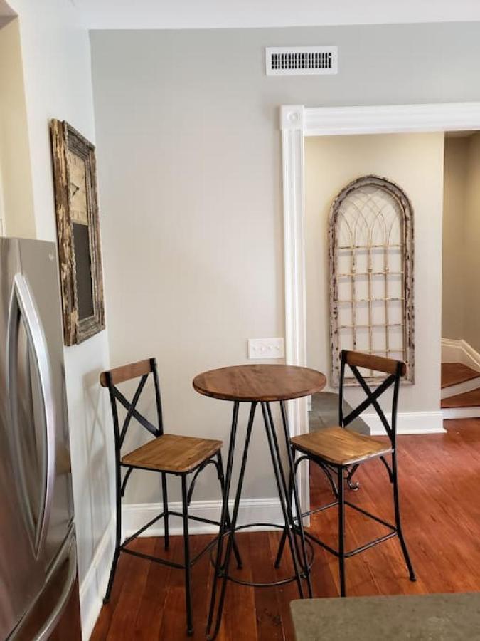 Newly Renovated 4 Bed 3 Bath And 2 Parking Spots Villa Savannah Eksteriør billede